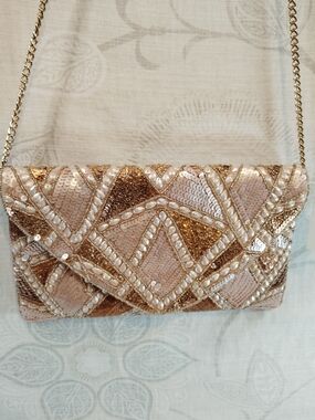 Francesca's Collections Gold and Blush Sequin Crossbody Clutch